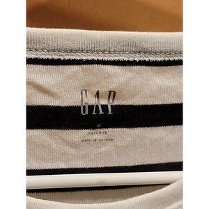 Gap long sleeve Striped tee